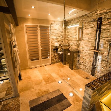 L'Eveil Des Sens Hotell Châteauneuf-le-Rouge Exteriör bild