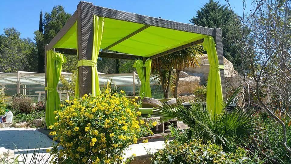 L'Eveil Des Sens Hotell Châteauneuf-le-Rouge Exteriör bild