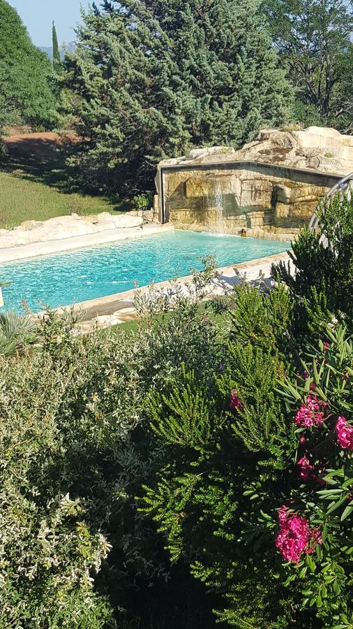L'Eveil Des Sens Hotell Châteauneuf-le-Rouge Exteriör bild